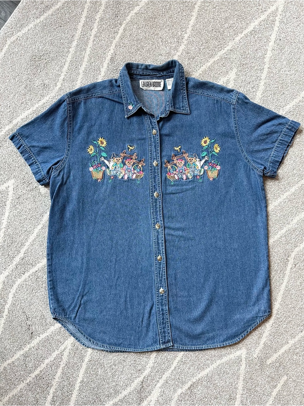 Lauren Brooke Vintage 80s Denim Short Sleeve Button Down Shirt w/ Embroidery